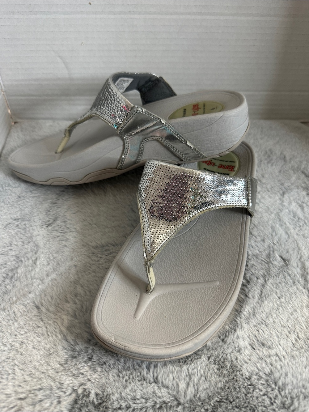 Skechers Silver Metallic Sequin Thong Sandals